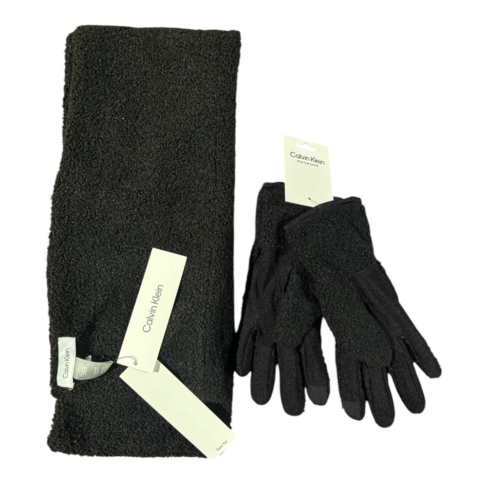 Calvin Klein Ladies Faux Fur Glove (one Size Fits All) & Scarf (6’)  Set NWT
